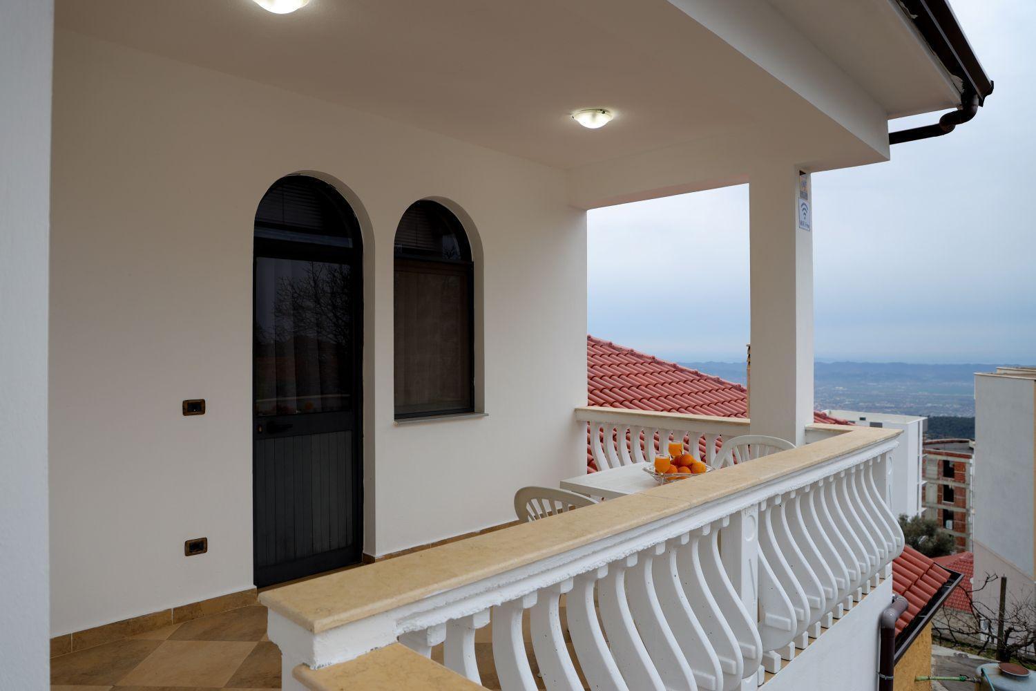 Vila Taga Guesthouse Круя Экстерьер фото